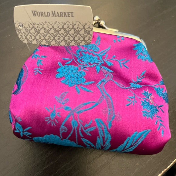World Market change purse - Picture 1 of 2
